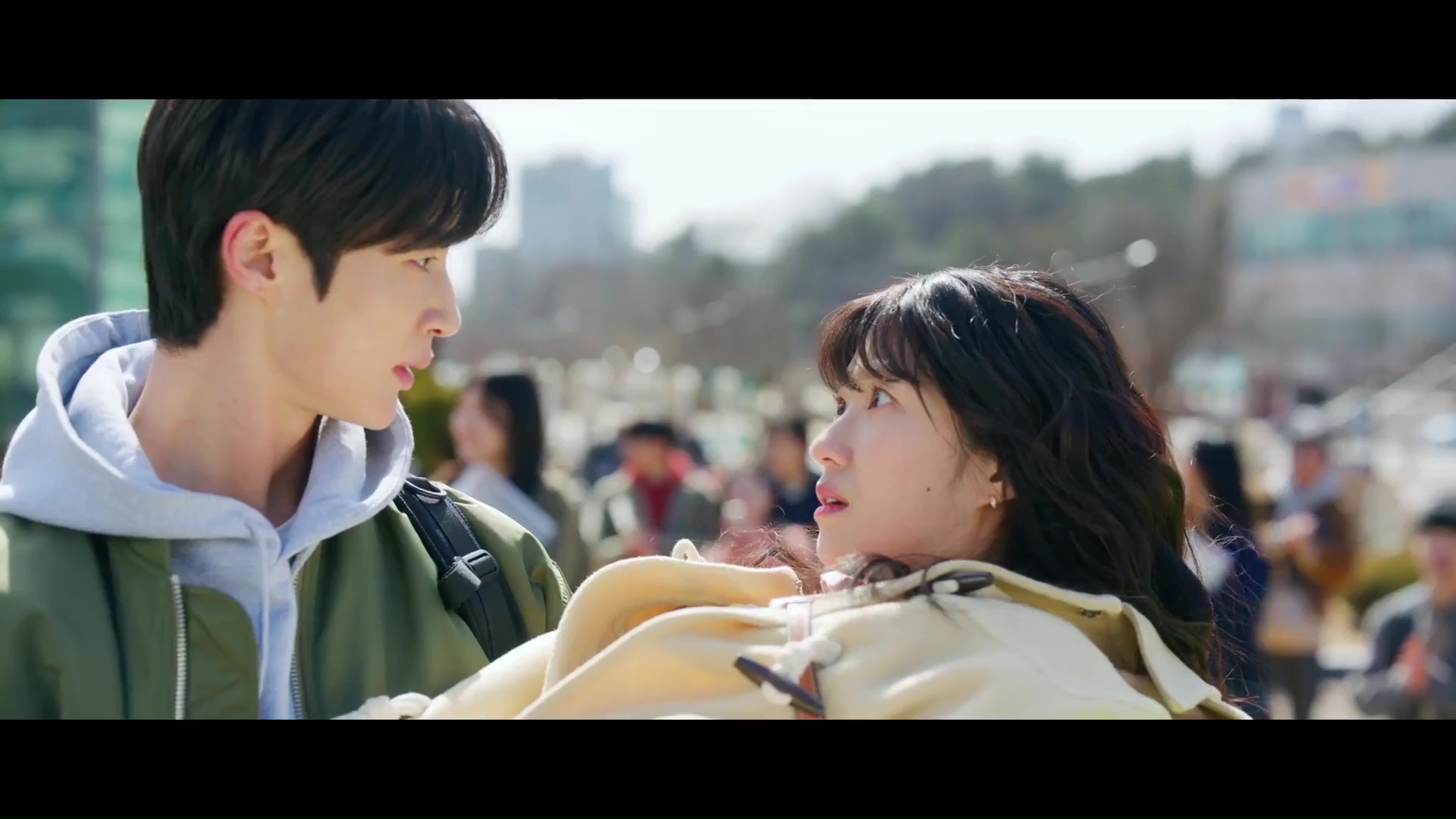 كيم هاي-يون تعود بالزمن في "الراكضة اللطيفة"